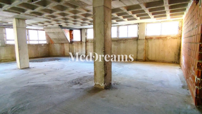 Resale - Garage - San Miguel de Salinas