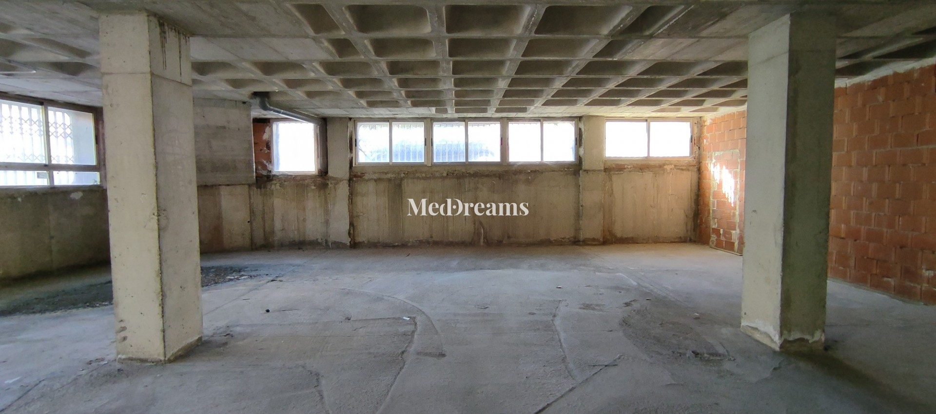 Resale - Garage - San Miguel de Salinas