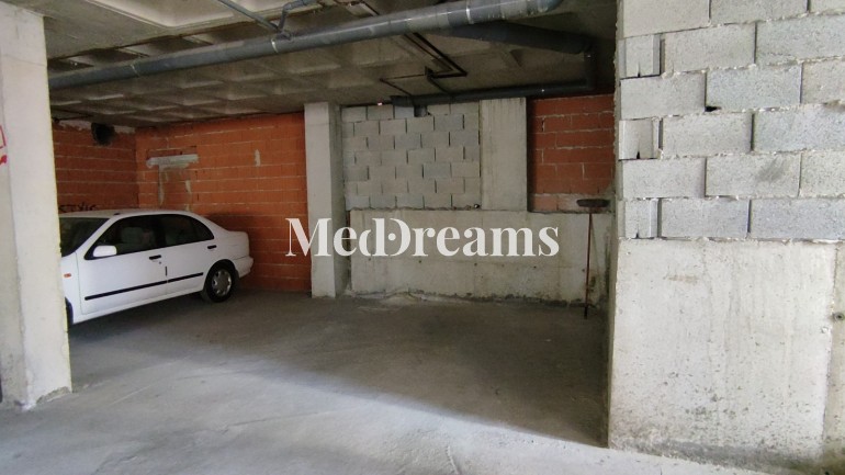 Resale - Garage - San Miguel de Salinas