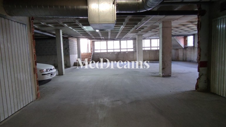 Resale - Garage - San Miguel de Salinas