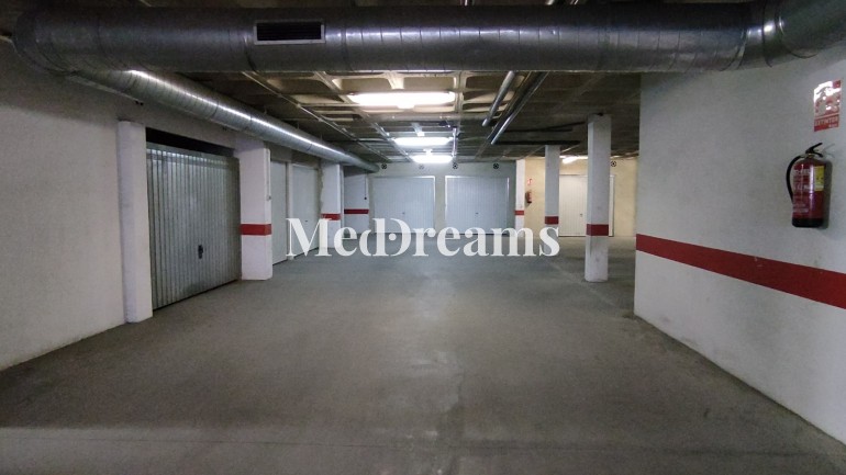 Resale - Garage - San Miguel de Salinas