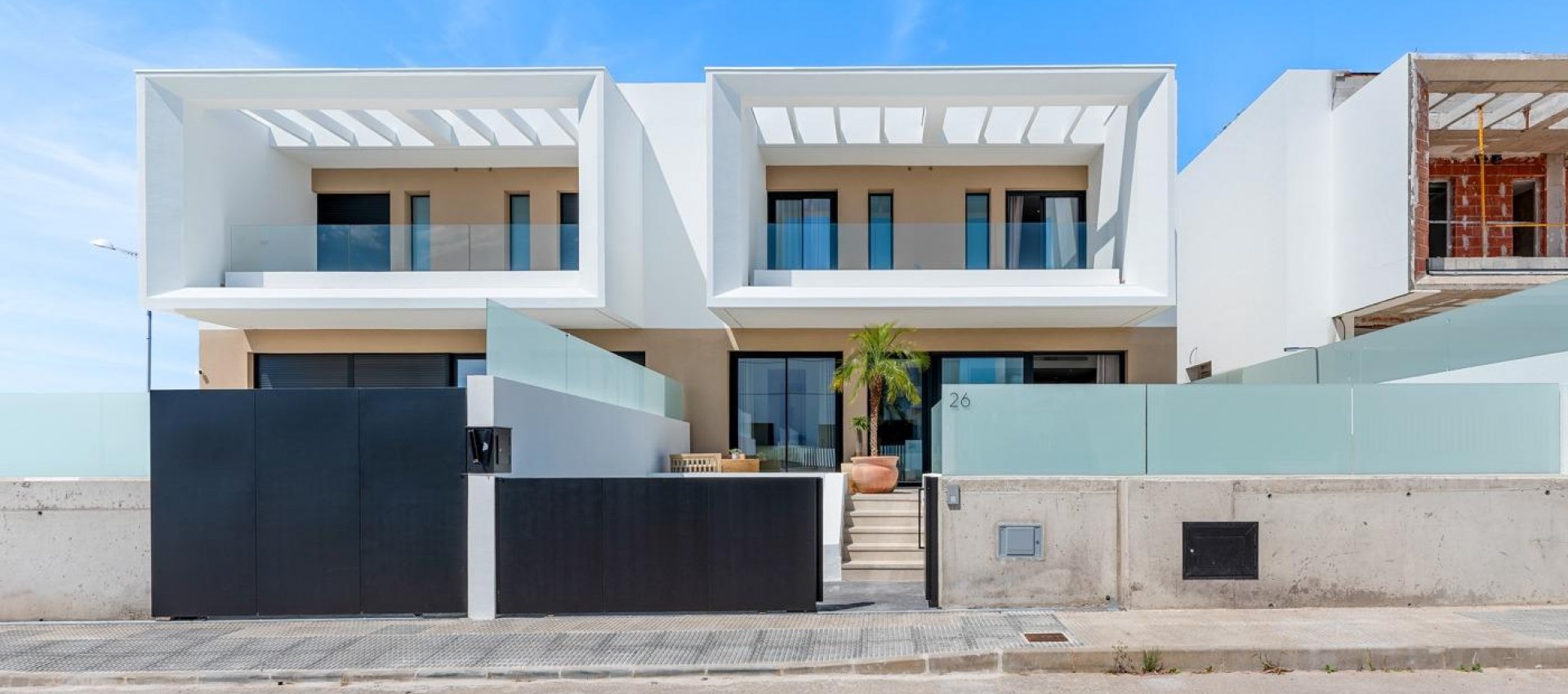 Nueva construcción  - Villa - Dolores - Sector 3