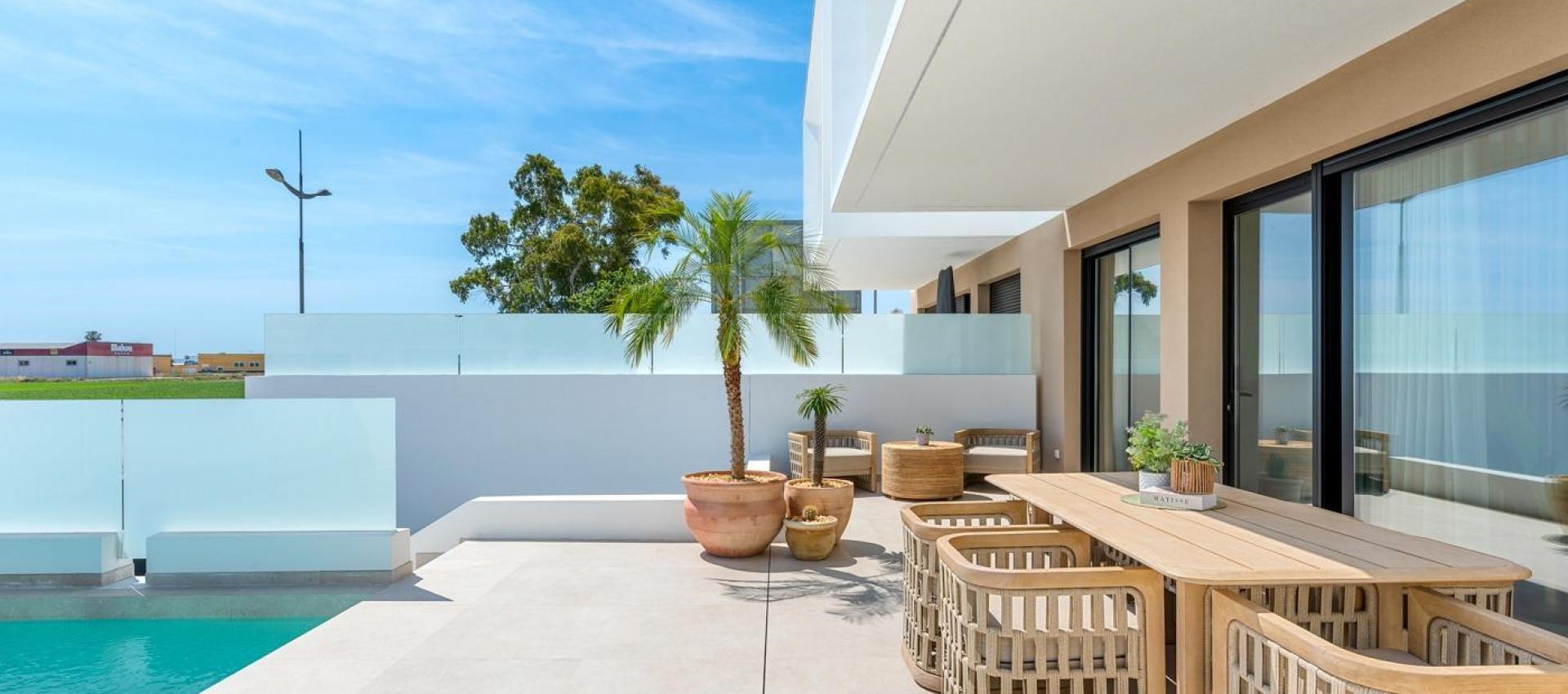 Nueva construcción  - Villa - Dolores - Sector 3