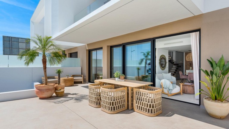 Nueva construcción  - Villa - Dolores - Sector 3