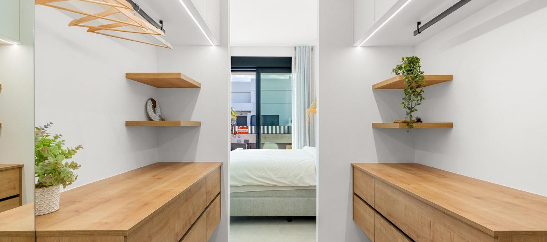 Nueva construcción  - Villa - Dolores - Sector 3