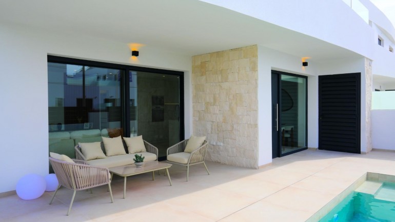 Nueva construcción  - Villa - Dolores - polideportivo