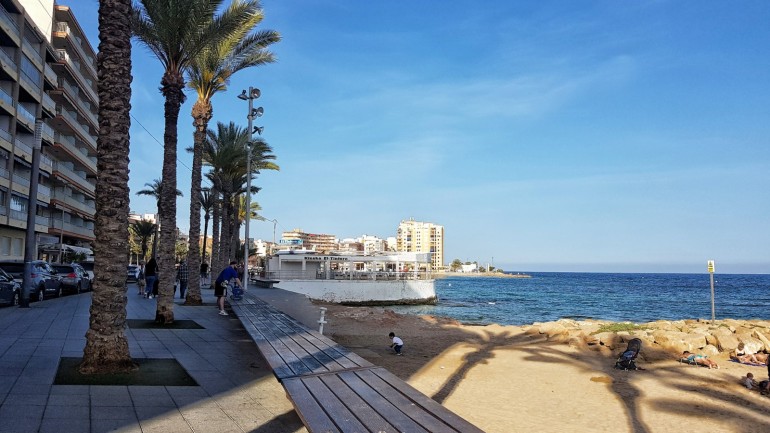 Resale - Apartment / flat - Torrevieja - Playa del Cura