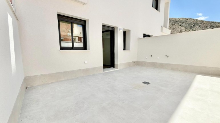 New Build - Town House - Cox - San Fernando