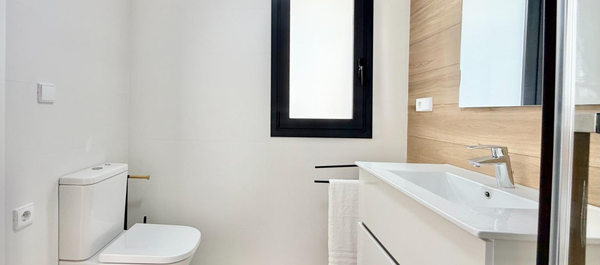 New Build - Town House - Cox - San Fernando