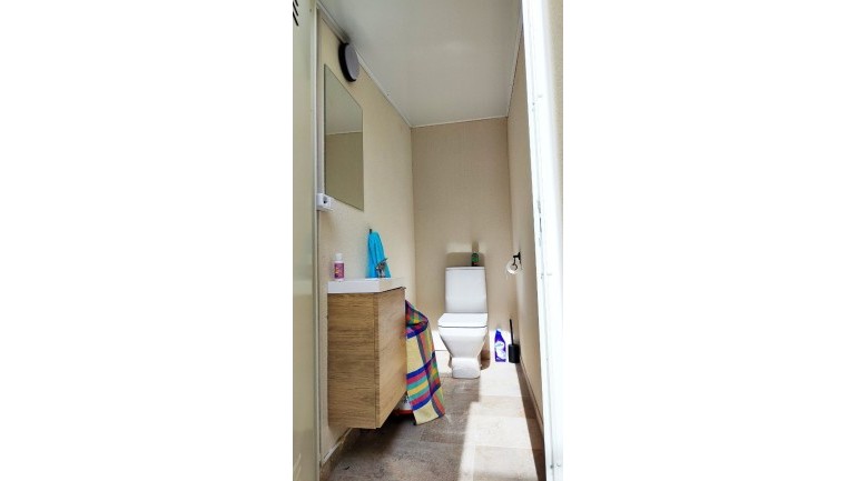 Reventa - Villa / Semi pareado - Cox