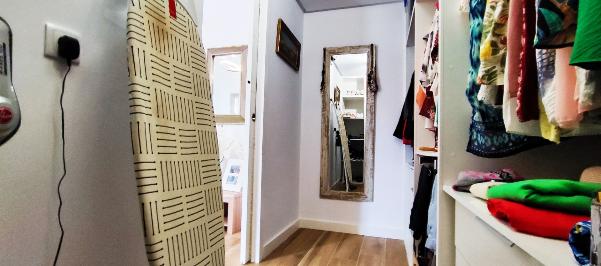 Reventa - Villa / Semi pareado - Cox