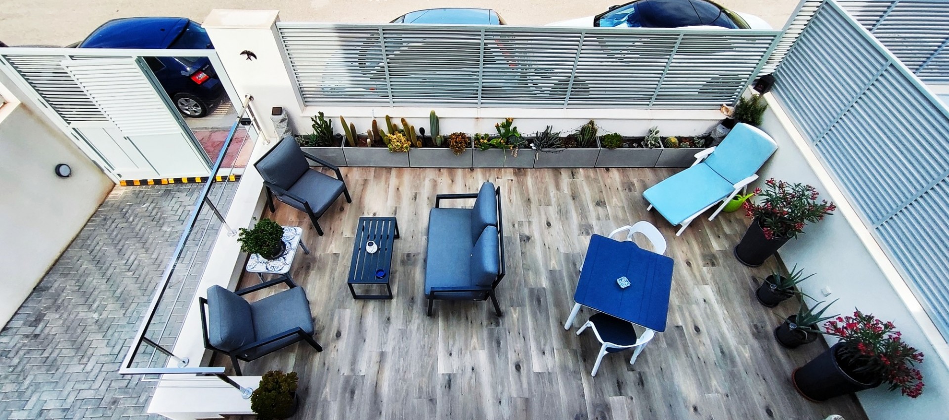 Reventa - Villa / Semi pareado - Cox